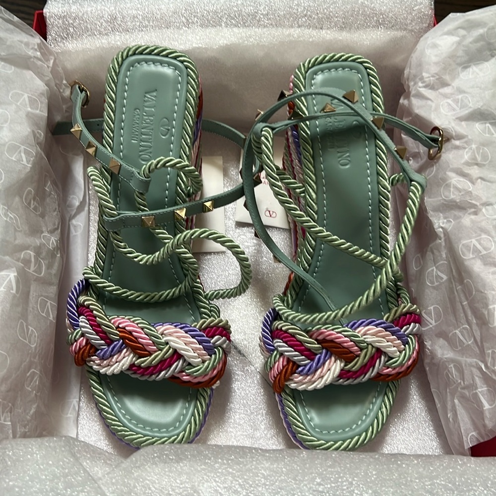 Valentino Garavani Rockstud Torchon Pastel Rope Platform Wedges Size 39 BNWT